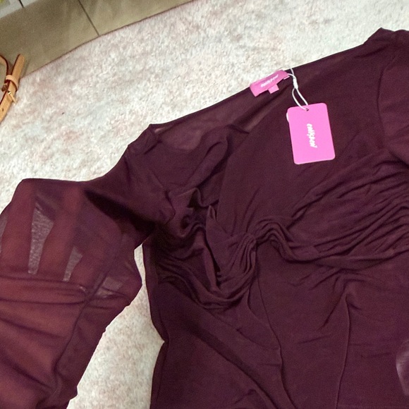 Edikted Twist-Front Long Sleeve Top in Burgundy - Picture 4 of 6